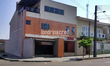 Casa à venda 3 Quartos, 2 Suites, 3 Vagas, 139M², Centro, Arapongas - PR