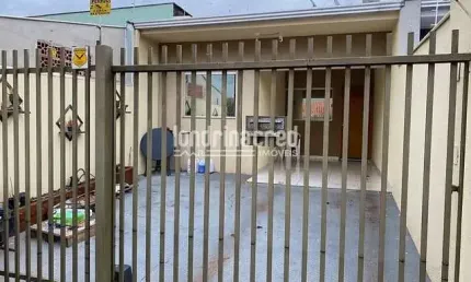 Casa à venda 2 Quartos, 2 Vagas, 69M², Colinas, Londrina - PR
