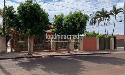 Casa à venda 4 Quartos, 1 Suite, 6 Vagas, 711M², Vila Romana, Ibiporã - PR