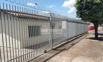 Casa à venda 3 Quartos, 5 Vagas, 110M², Centro, Londrina - PR