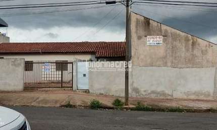 Casa à venda 3 Quartos, 2 Vagas, 350M², Dom Pedro II, Londrina - PR
