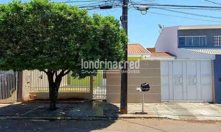 Casa à venda 3 Quartos, 1 Suite, 2 Vagas, 300M², Jardim Acapulco, Londrina - PR