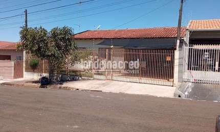 Casa à venda 3 Quartos, 1 Suite, 4 Vagas, 160M², Monte Belo, Londrina - PR