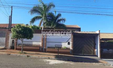 Casa à venda 3 Quartos, 1 Suite, 4 Vagas, 365M², Coliseu, Londrina - PR