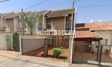 Casa à venda 3 Quartos, 1 Suite, 2 Vagas, 90M², Jardim São Paulo, Londrina - PR