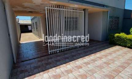 Casa à venda 3 Quartos, 1 Suite, 4 Vagas, 300M², Vila Santa Terezinha, Londrina - PR