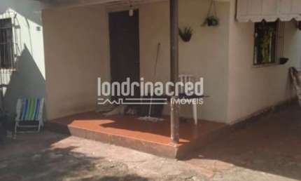 Casa à venda 2 Quartos, 1 Suite, 2 Vagas, 300M², Bandeirantes, Londrina - PR
