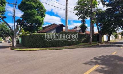 Casa à venda 3 Quartos, 1 Suite, 4 Vagas, 384M², Califórnia, Londrina - PR
