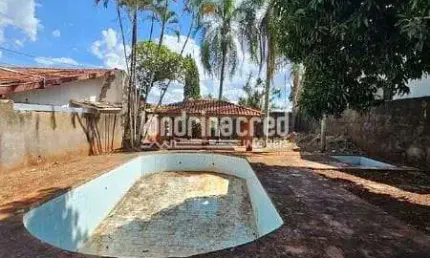 Terreno Amplo à Venda – 15x30m | Documentação Regularizada | Ótima Localização Próxima ao Shopping,