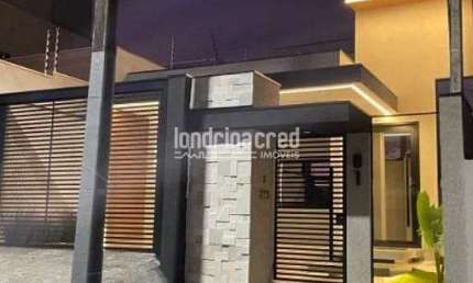 Casa em Arapongas com 02 quartos Sendo 01 suíte 2 banheiros sala cozinha e duas vagas de garagem, 1