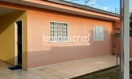 CASA NO RESIDENCIAL VENEZA COM 03 QUARTOS 02 BANHEIROS 3 VAGAS DE GARAGEM COM EDICULA COM 4 COMÔDOS