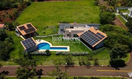 Casa no Condomínio Estancia Cabral casa com 4 dormitórios, 4 banheiros e 3 vagas de garagem e 350 m