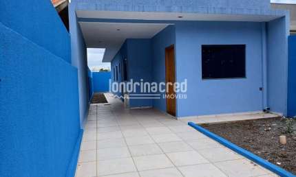 Casa em Rolândia com 03 dormitórios, sala, cozinha, banheiro e 02 vagas de garagem, com 155 metros