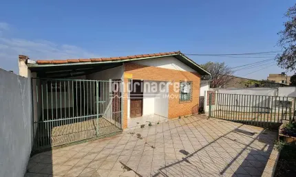 Excelente Casa à venda no Bandeirantes em  Londrina possuindo uma edicula, churrasqueira, 300 metro