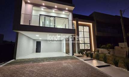 Sobrado com piscina e com acabamento refinado no Condominio Morada das Flores Rosas em Cambé-PR