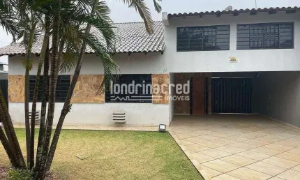 Casa Região Central de Ibiporã, 5 quartos sendo 1 suíte, 650 m2 de terreno, 220 m2 de construção, 4