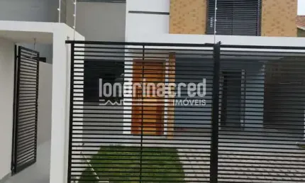Seu Lar Ideal: Imóvel com 3 Quartos, Suíte, Espaços Aconchegantes e Área Externa – Perfeito para Fa