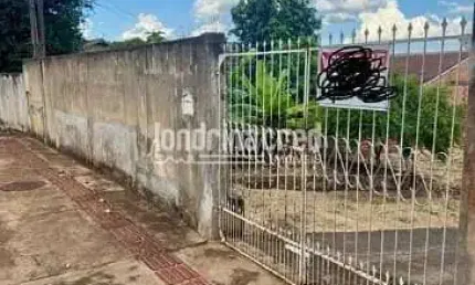 'Terreno 350m² abaixo do valor de mercado, próximo ao Max Atacadista da Tiradentes – Oportunidade i