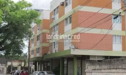 Apartamento no Ed. Érica: 3 Dormitórios, 1 Suíte, 133m² de Área Útil e 1 Vaga de Garagem. Conforto