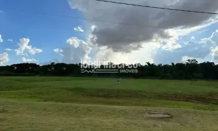 Terreno plano de 2.520m² no ecovillas do lago – fundo para vegetação, vista privilegiada e projeto