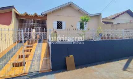 Vende-se Casa no Cinco Conjuntos, Londrina – 3 Quartos, Suíte, Churrasqueira, Garagem para 4 Carros