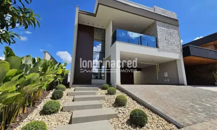 Sobrado de Alto Padrão no Condomínio BelleVie – 310m², 3 Suítes, Piscina Aquecida, Pé-Direito Duplo