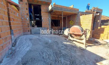 Casa à Venda no Jardim Leonor – 2 Quartos (1 Suíte), Churrasqueira, 1 Vaga – Aceita Financiamento M