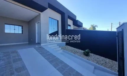 Residência moderna – 3 quartos (1 suíte), pé-direito alto, área de lazer com churrasqueira, garagem