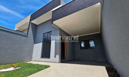 Casa no Jardim Cidade Verde em Cambé, com 125m² de terreno, 80,25m² construídos, 3 dormitórios, suí