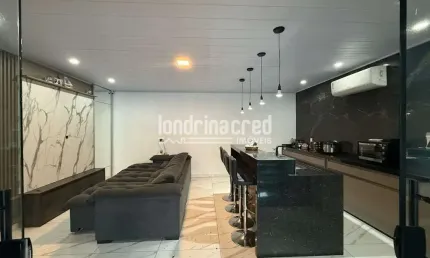 Casa mobiliada no Condomínio Água da Prata com 3 dormitórios (1 suíte, 2 demi-suítes), jacuzzi, áre