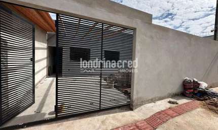 Casa com 3 quartos (1 suíte), garagem coberta, ótimo acabamento, 72 m² de construção em terreno de