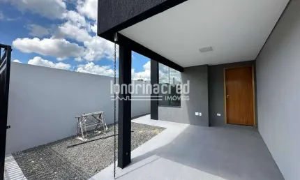 Casa com 3 quartos (1 suíte), 88m² de área construída, garagem coberta e ótima localização na regiã