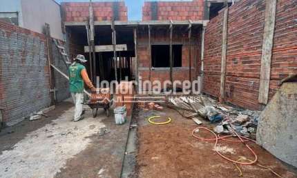Casa Geminada em Cambé com 2 Quartos, 2 Vagas, 58m² de Construção em Terreno de 120m² – Entrega Pre