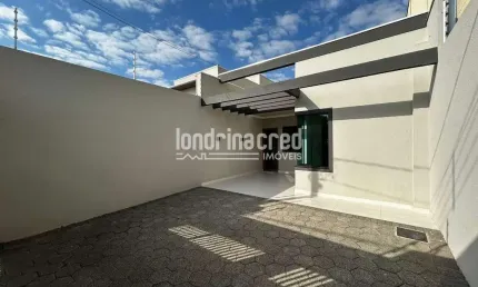 Casa com 3 quartos (1 suíte), cozinha planejada, área gourmet e 2 vagas de garagem em terreno de 15