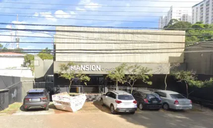Barracão / Galpão / Depósito à venda na Avenida Sumaré, 1744, Sumaré, São Paulo