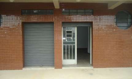 Loja comercial 60m2 salão livre dois banheiros ,Portão Curitiba