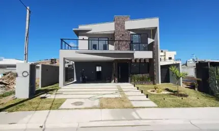 Casa de Alto Padrão na Planta - Condomínio Viverde II