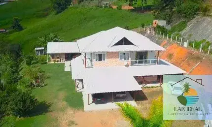 Belíssima Casa com 6 Suítes em Condomínio fechado em Teresópolis