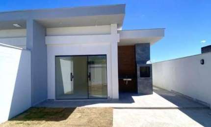 Bela Casa com Suíte e Área Gourmet no Bairro Vila do Peró