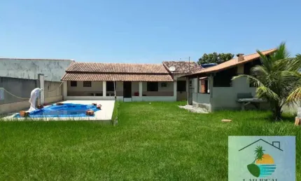 Excelente Imóvel com Área externa ampla em Iguaba Grande