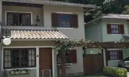 Lindíssimo Duplex com 2 Suítes na Serra em Condomínio fechado