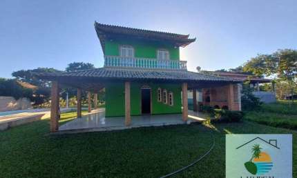 Belíssimo Duplex em Saquarema com 3 Quartos à 800 metros da Praia