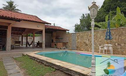 Casa com Piscina e Quintal amplo em Iguabinha - Araruama