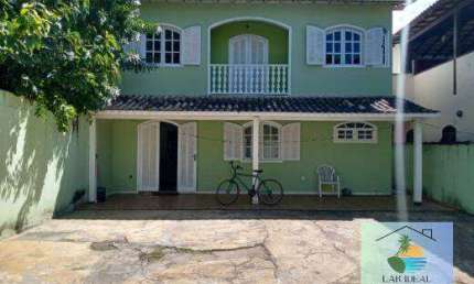 Casa Duplex com 3 Quartos no Jardim Peró - Cabo Frio