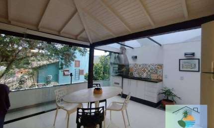 Casa c/ 2 Suites + Loft independente em Geribá - Alto de Búzios