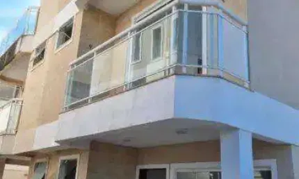 Casa 3 Pavimentos em Condomínio - Recreio-Rio das Ostras