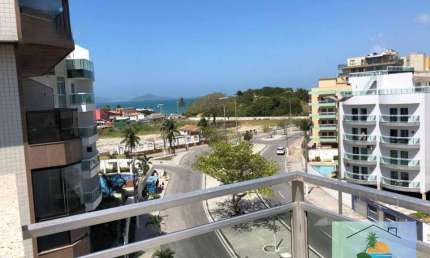 Cobertura localizada a 100 metros da Praia do Forte.