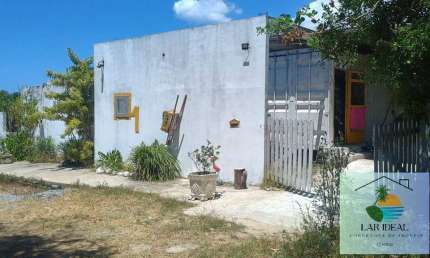 Casa com grande terreno em Vila Nova- Iguaba Grande-RJ