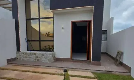 Casa c/ piscina no bairro nova são pedro - são pedro da aldeia-rj