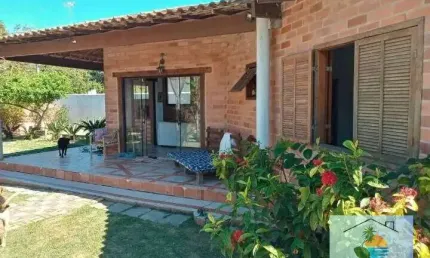 Casa c/ Piscina em terreno de 900m² em Condomínio -Búzios-RJ
